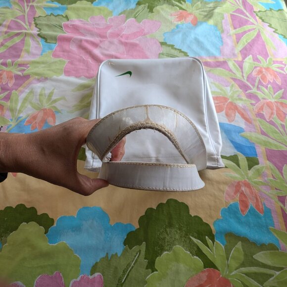 Nike Bag Sport Gym Yoga Water Resistant Zip Closure White Unisex 14x14x5 - Picture 7 of 16